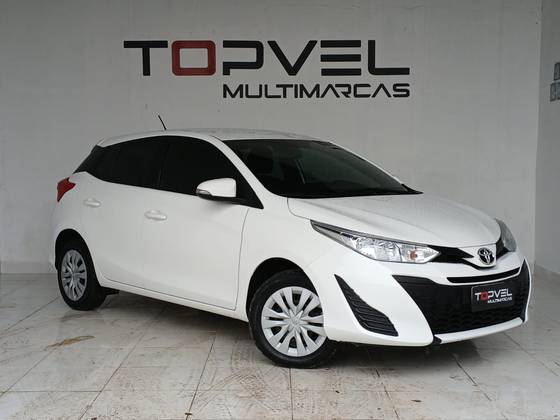 TOYOTA YARIS 1.3 16V FLEX XL LIVE MULTIDRIVE TOYOTA YARIS 1.3 16V FLEX XL LIVE MULTIDRIVE